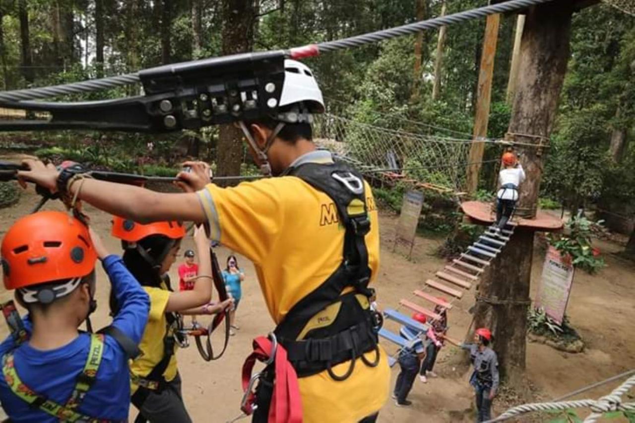 Lawu Forest Camp Sarangan Luaran gambar